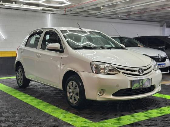 TOYOTA ETIOS 1.3 X 16V FLEX 4P MANUAL